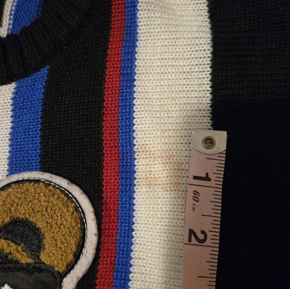Black Pike Hockey Bear Crew Neck Knit Sweater Men's Medium - Picture 3 of 11